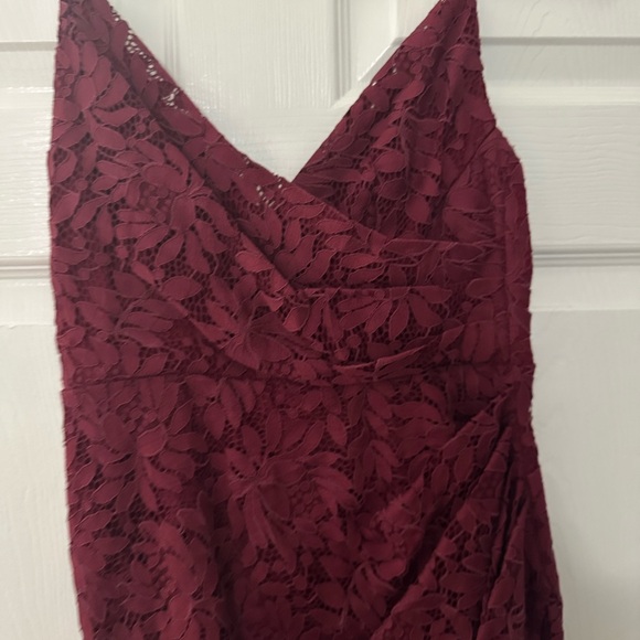 Aijek Burgundy lace size small is great condition - Picture 5 of 8
